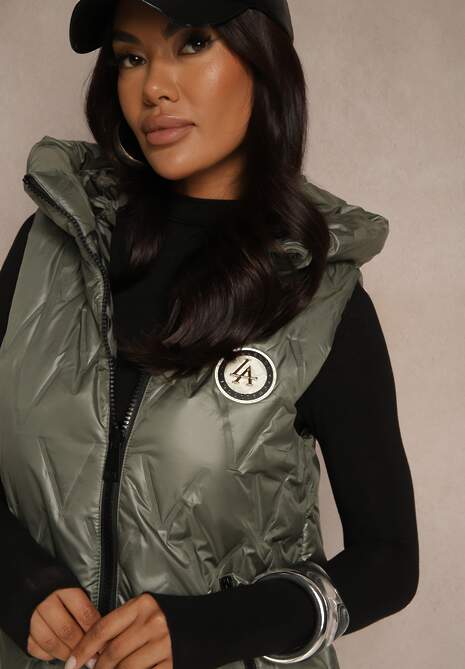 Zielona Kamizelka Dwustronna z Pikowanymi Przeszyciami i Kapturem Erisabe