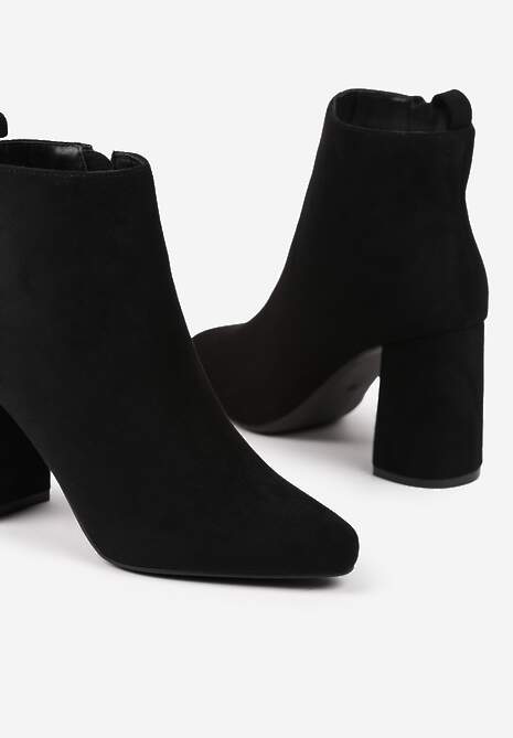 Czarne Casualowe Botki na Słupku z Ociepleniem Ittarelle