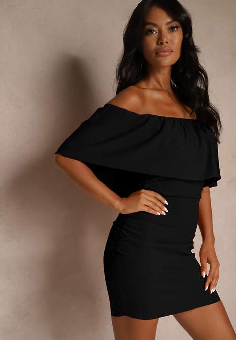 Czarna Koktajlowa Sukienka Vices z Hiszpańskim Dekoltem Penare