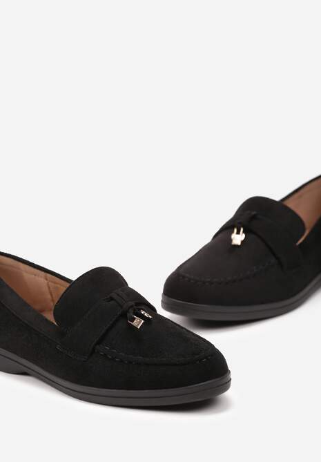 Czarne Mokasyny z Zawieszką w Kształcie Kłódki Lorniwas