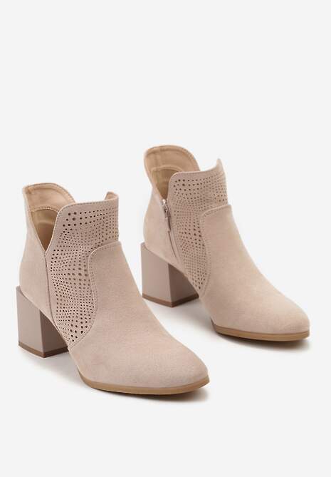 Beżowe Botki z Ażurową Cholewką ze Skórzaną Wkładką i Noskiem w Szpic Voilaria