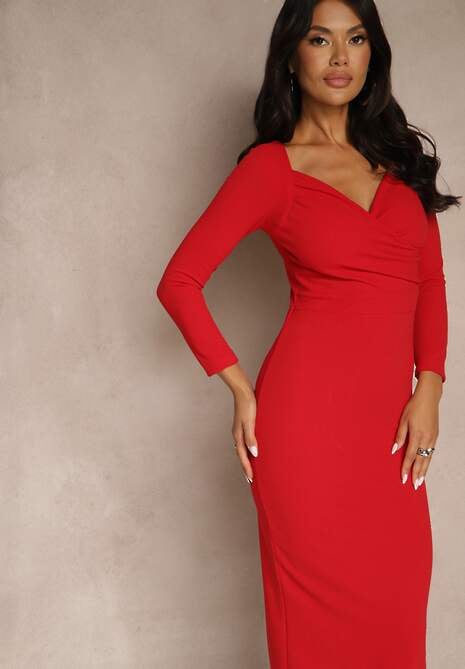 Czerwona Dopasowana Sukienka o Asymetrycznym Kroju Belfedi
