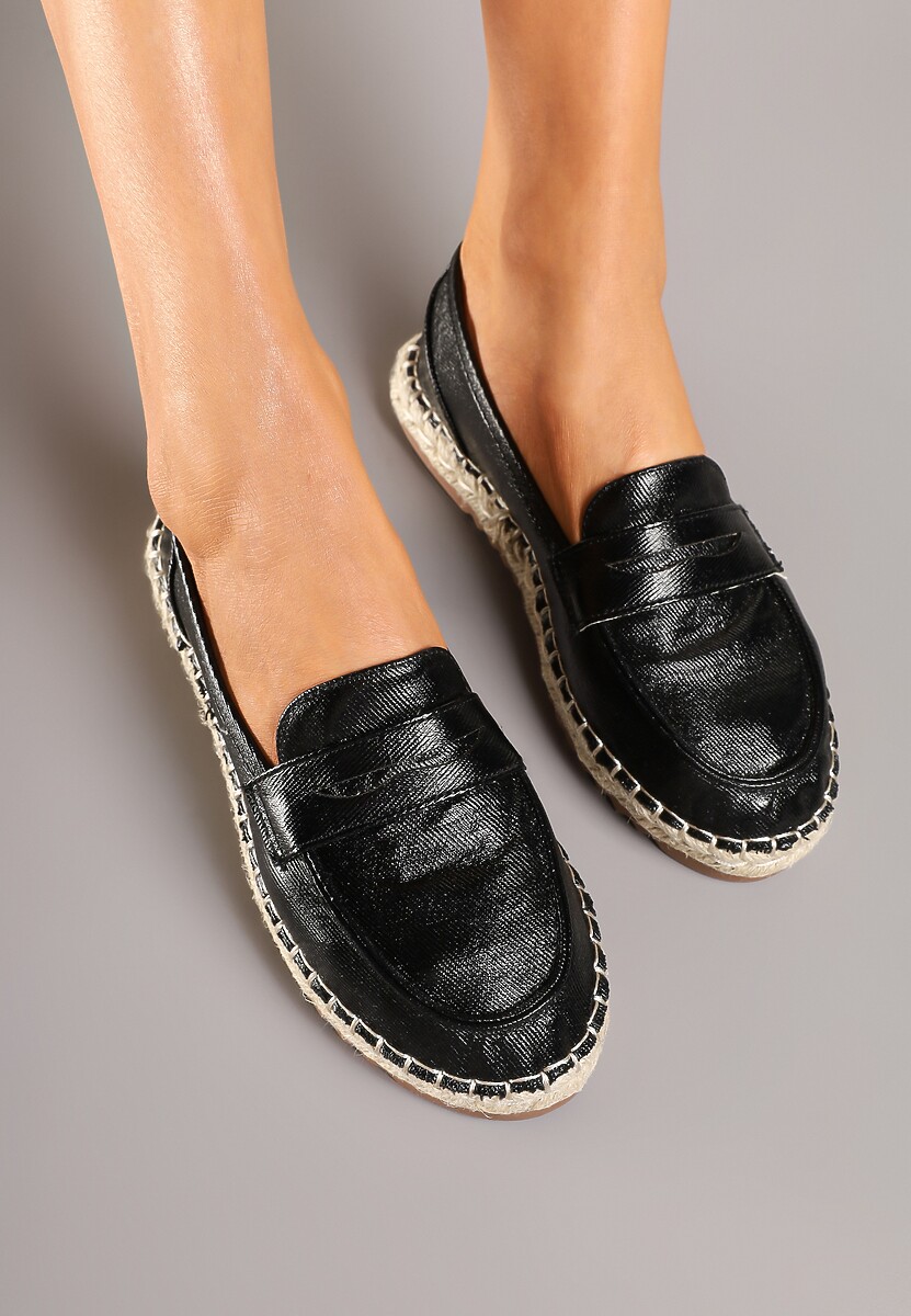 Czarne Espadryle Ozdobione Plecionką i Paskiem Zolivia