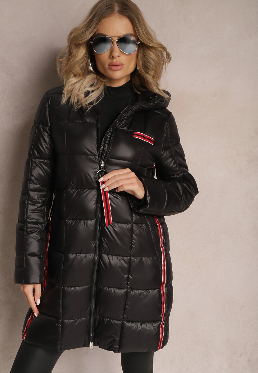 Czarna Kurtka Pikowana z Lampasami i Kapturem Zine