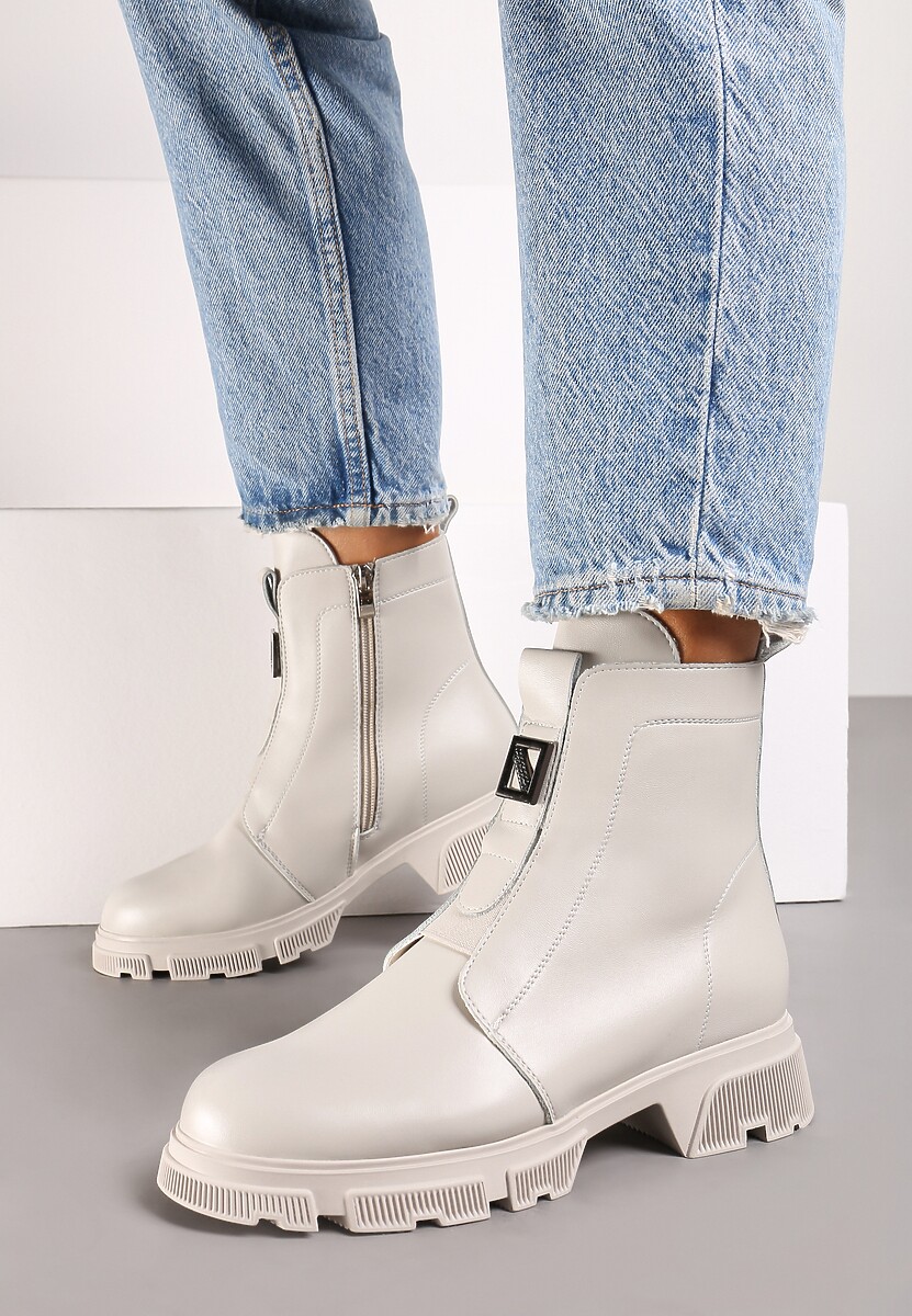 Jasnobeżowe Botki za Kostkę z Metalową Klamerką Junni