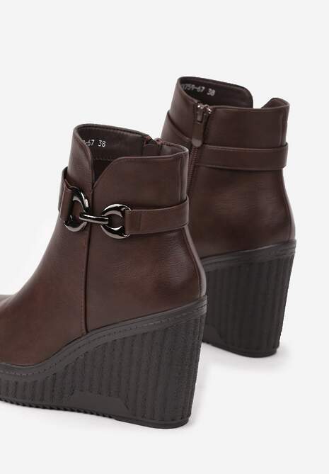 Ciemnobrązowe Botki na Koturnie z Zawieszką z Cyrkoniami i Suwakiem Armela