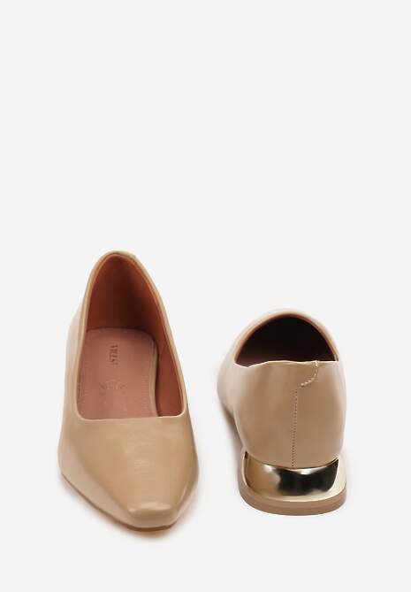 Ciemnobeżowe Czółenka Vices ze Skórzaną Wkładką na Niskim Obcasie z Połyskiem Criwilla