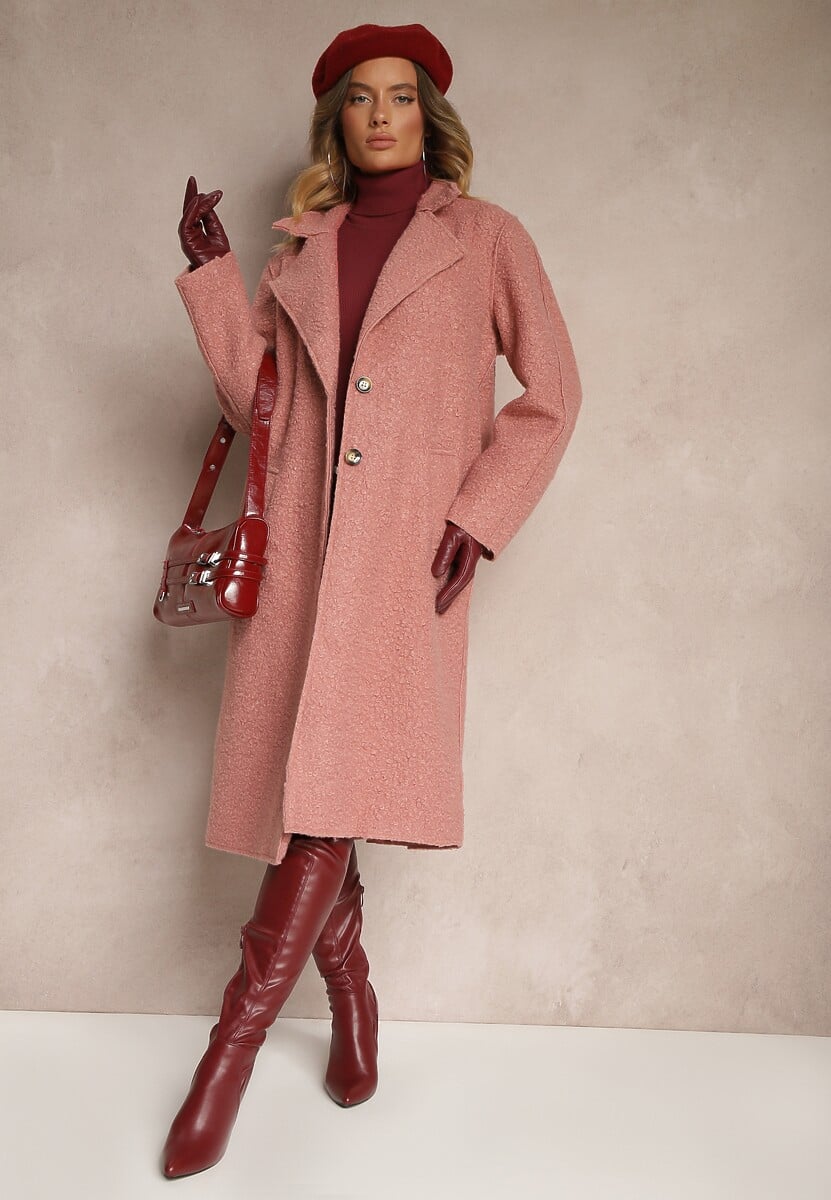 Różowy Płaszcz Jednorzędowy o Długim Kroju z Materiału Boucle Deorina