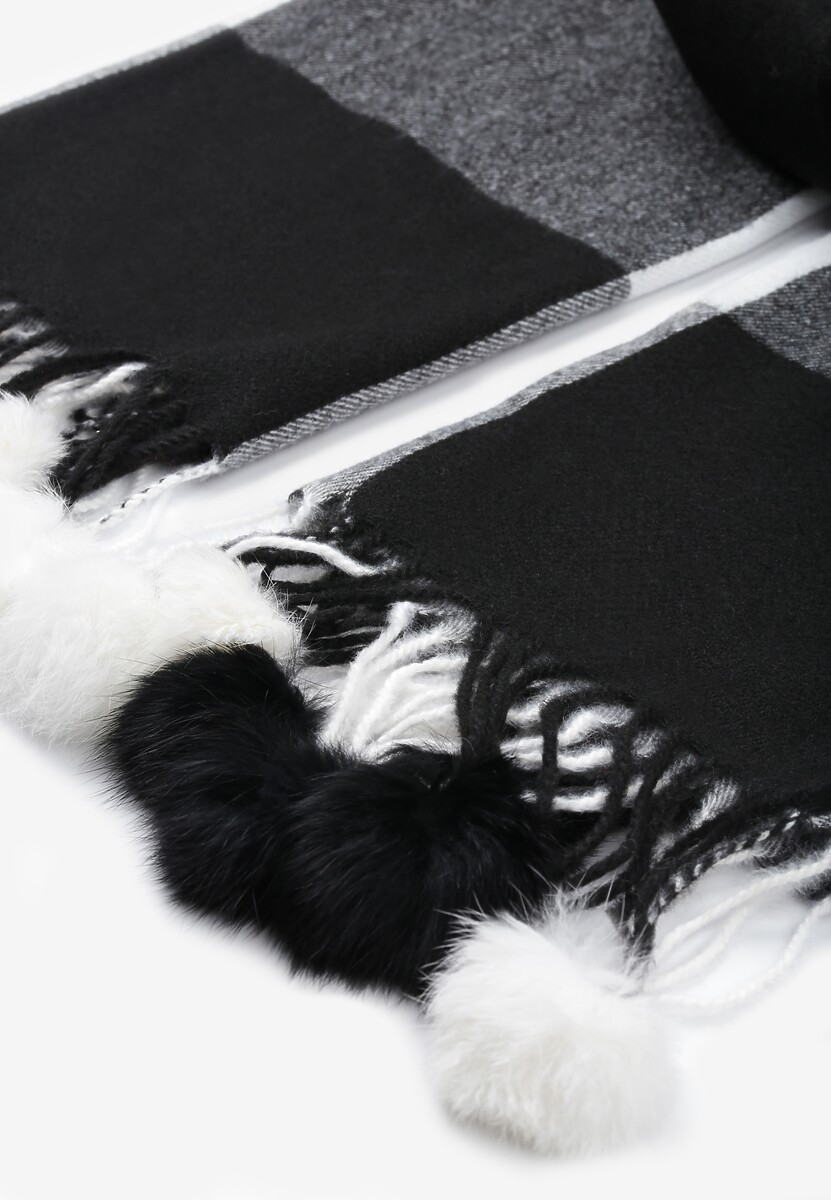 Czarny Szalik w Szeroką Kratę z Pomponami Voso