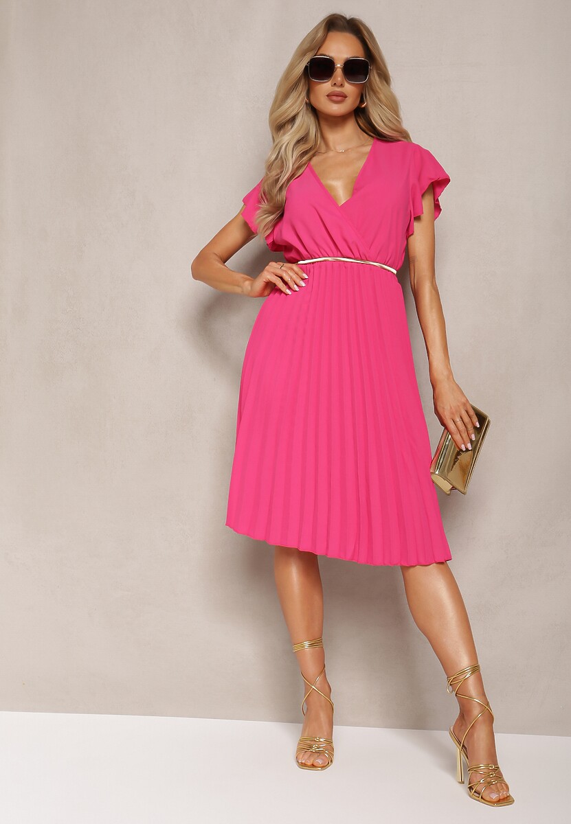 Ciemnoróżowa Midi Sukienka o Rozkloszowanym Fasonie z Kopertowym Dekoltem i Plisami Axanntia