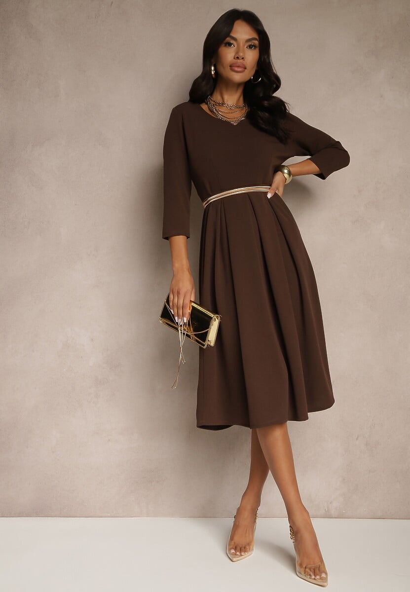 Jasnoróżowa Sukienka o Rozkloszowanym Kroju z Rękawem Długości 3/4 Nomini