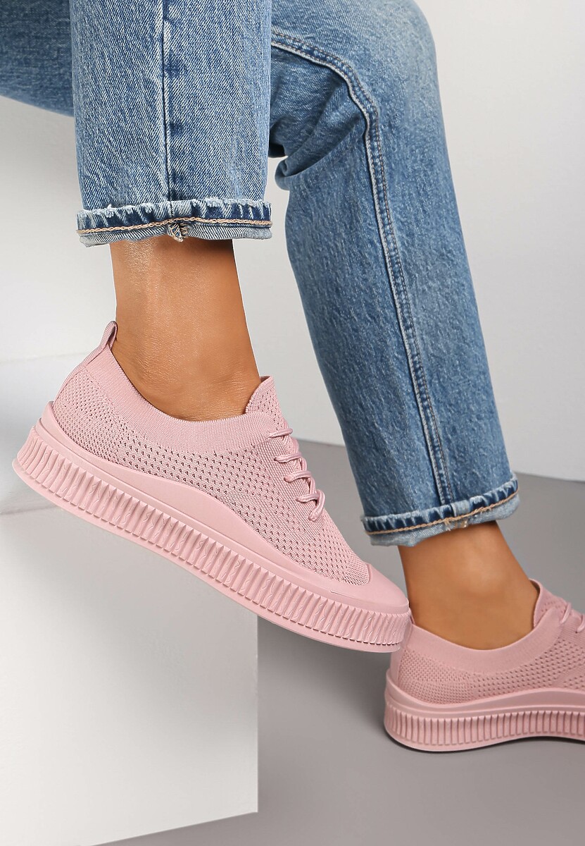 Różowe Trampki z Siateczkową Cholewką i Tłoczoną Podeszwą Lalnai