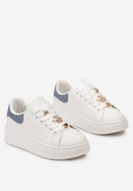 Biało-Niebieskie Sneakersy na Grubej Podeszwie z Ozdobną Wstawką i Broszkami Alinnatia