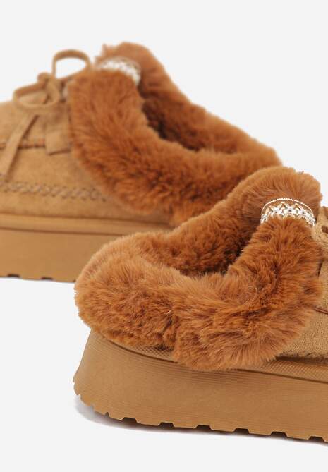 Brązowe Rustykalne Śniegowce z Niską Cholewką Zdobione Futrem i Kokardą Tuspena