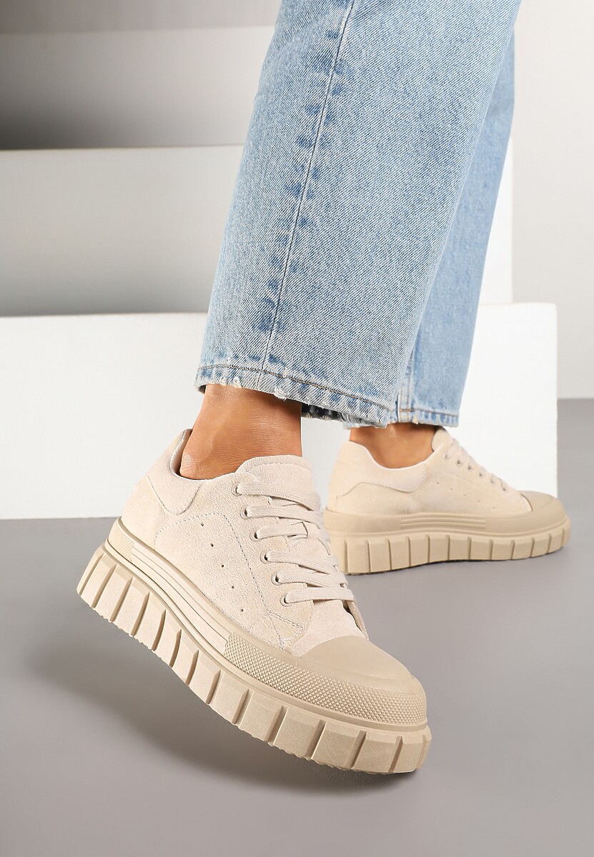 Czarne Sneakersy Vices na Platformie z Tłoczeniem Ozdobione Perforacją Leaniael