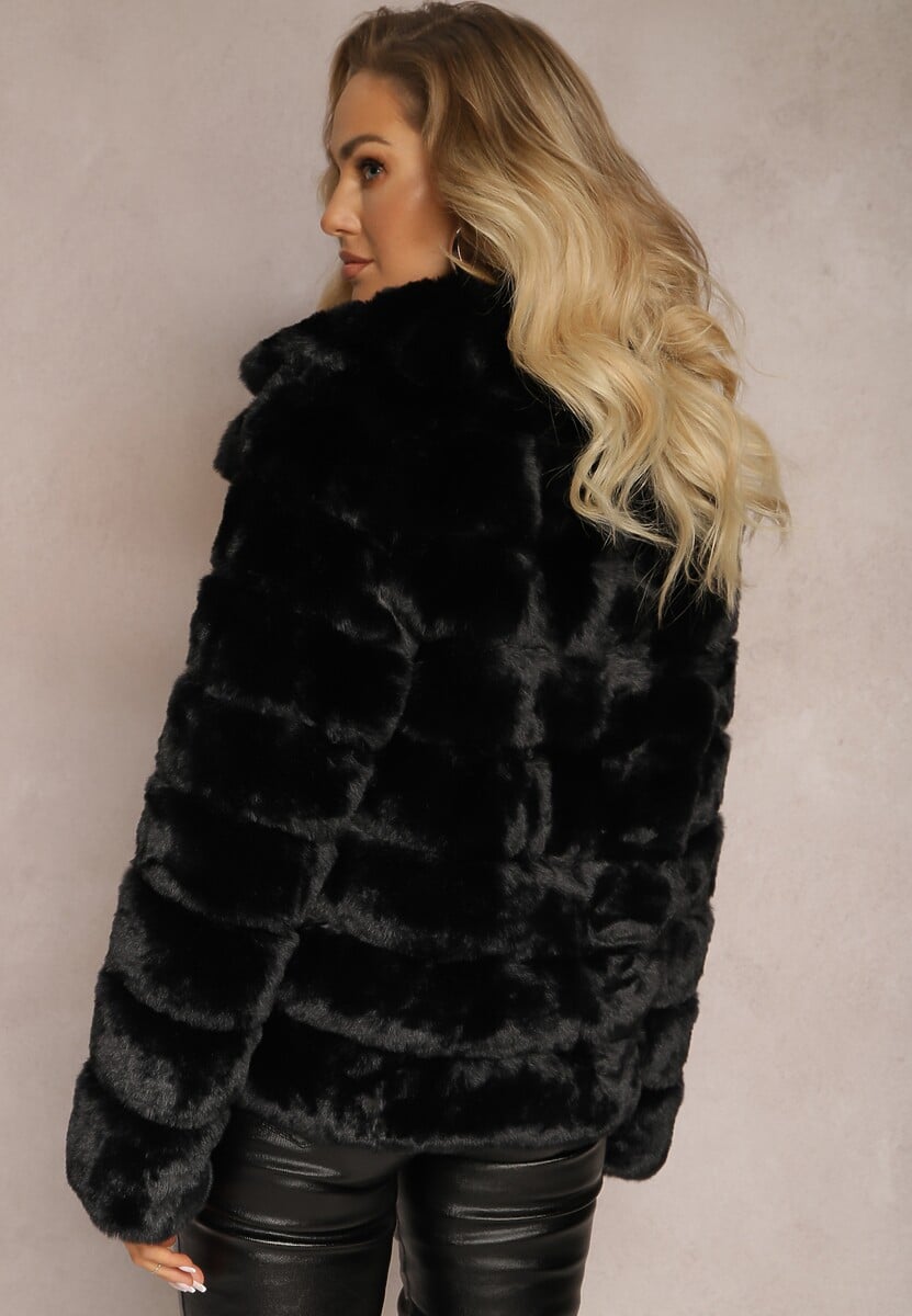 Czarna Futrzana Kurtka z Wywiniętym Kołnierzem Snaline