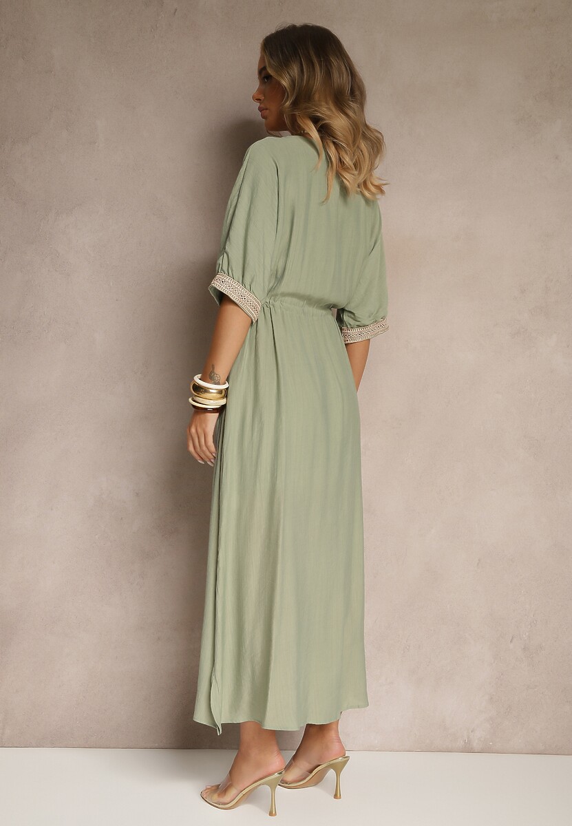 Zielona Sukienka z Wiskozy Ozdobiona Ażurowymi Wstawkami Aloviana