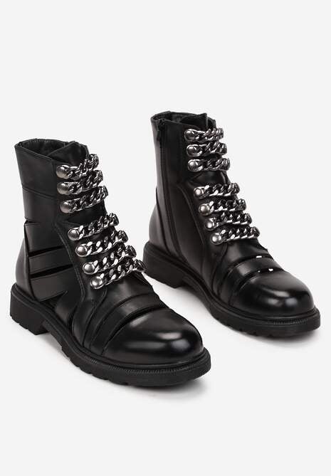 Czarne Botki na Płaskiej Podeszwie z Wycięciami i Ozdobnym Sznurowaniem Myleah