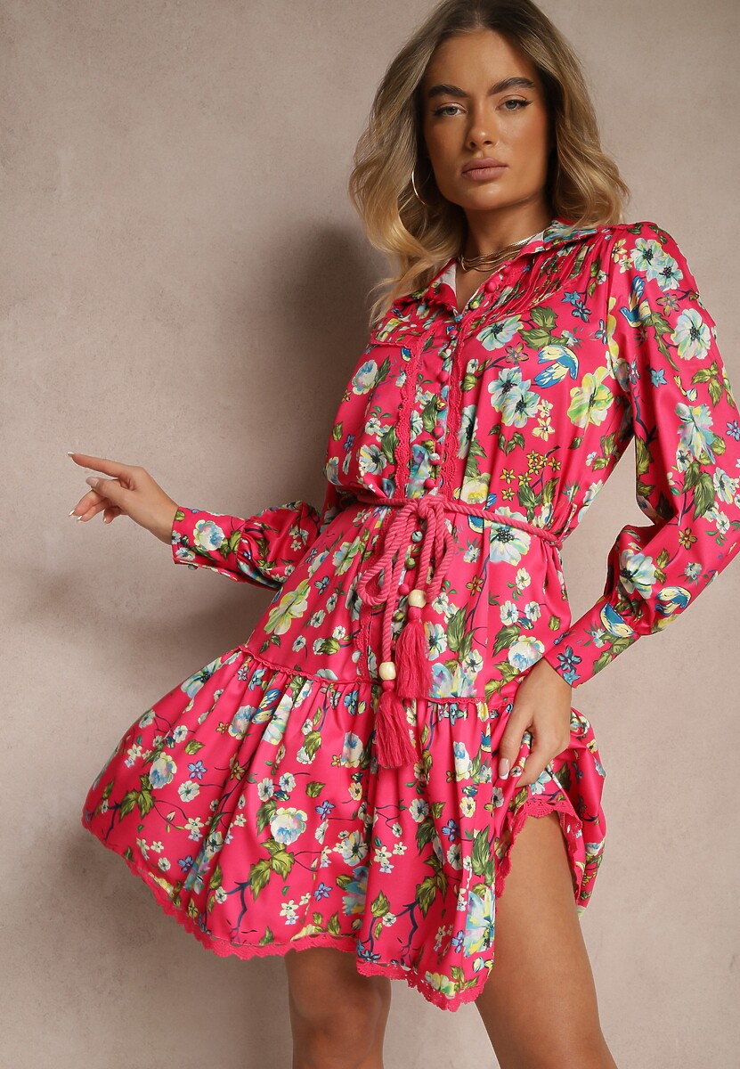 Czarna Rozkloszowana Sukienka z Koronkowymi Wstawkami i Sznurkiem Payten