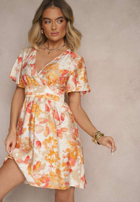 Pomarańczowa Rozkloszowana Sukienka z Wiskozą w Kwiaty z Kopertowym Dekoltem Zeledia