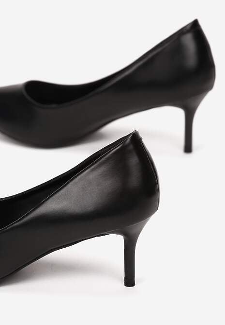 Czarne Szpilki Kalineira