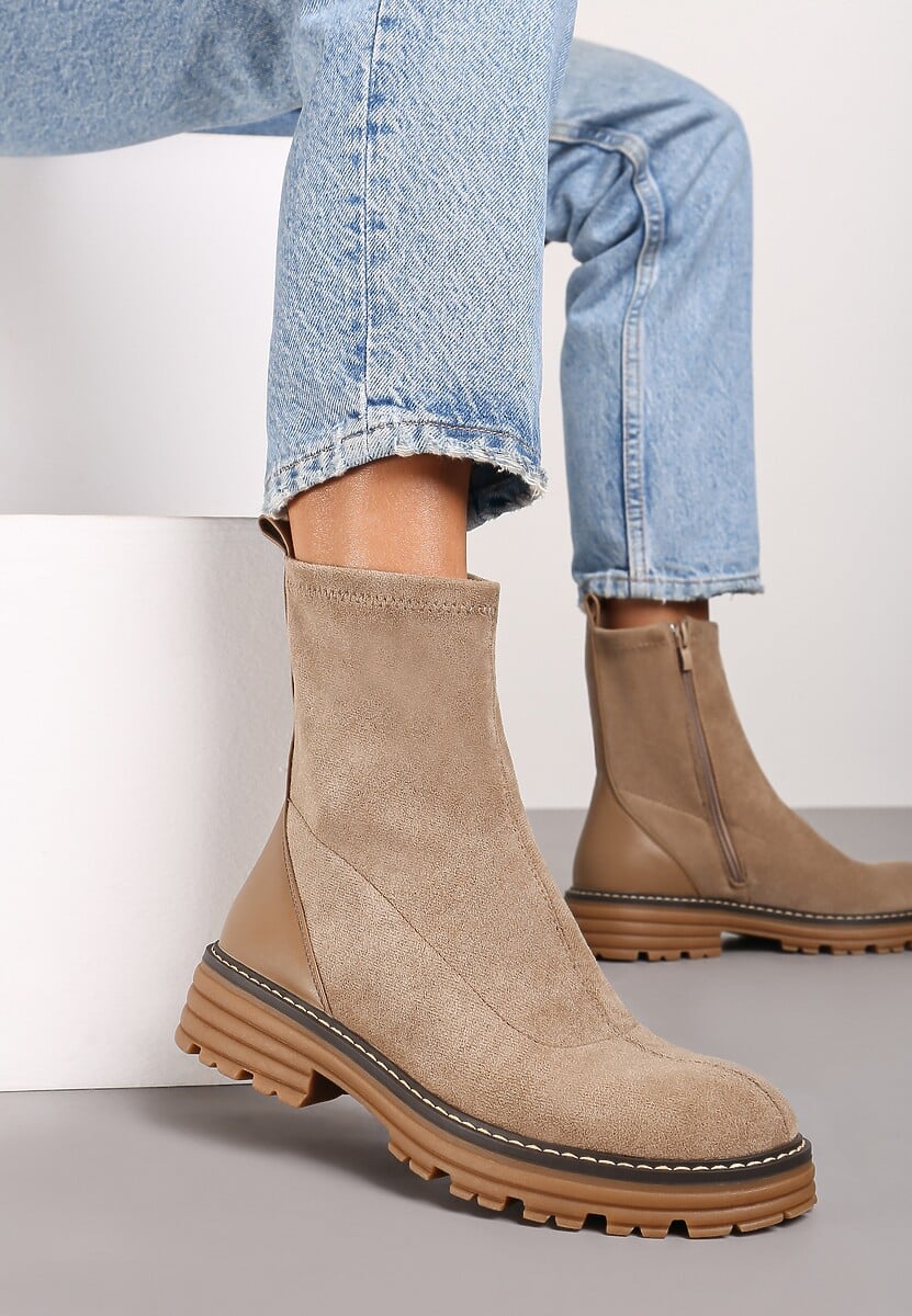 Beżowe Botki na Płaskiej Podeszwie Ozdobione Kontrastowym Elementem Vioriela