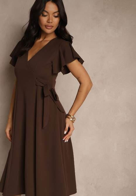 Brązowa Kopertowa Sukienka z Rozkloszowanym Dołem i Ozdobnym Wiązaniem Dannola