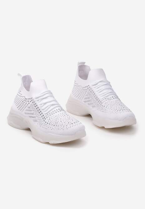 Białe Sneakersy na Płaskiej Podeszwie Ozdobione Cyrkoniami i Wykończone Perforacją Quilila