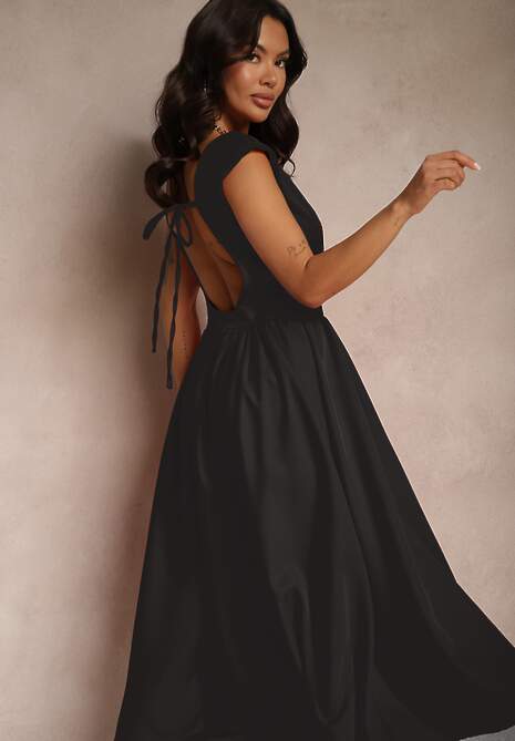 Czarna Rozkloszowana Sukienka z Wiązaniem i Dekoltem w Kształcie Łódki Alanira
