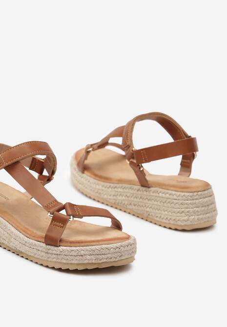 Brązowe Sandały Zapinane na Rzep na Grubej Podeszwie z Plecionki Elnadia