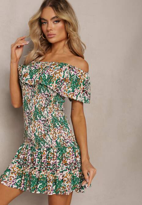 Zielona Krótka Sukienka z Hiszpańskim Dekoltem z Elastycznej Wiskozy Celestine