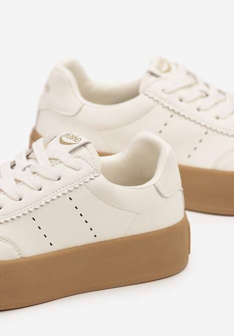 Beżowe Sneakersy na Platformie Ozdobione Perforacją Haladina