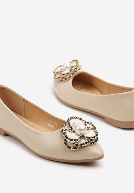 Beżowe Balerinki ze Szpiczastym Noskiem Zdobione Kwiatową Aplikacją z Perłą Nairineva