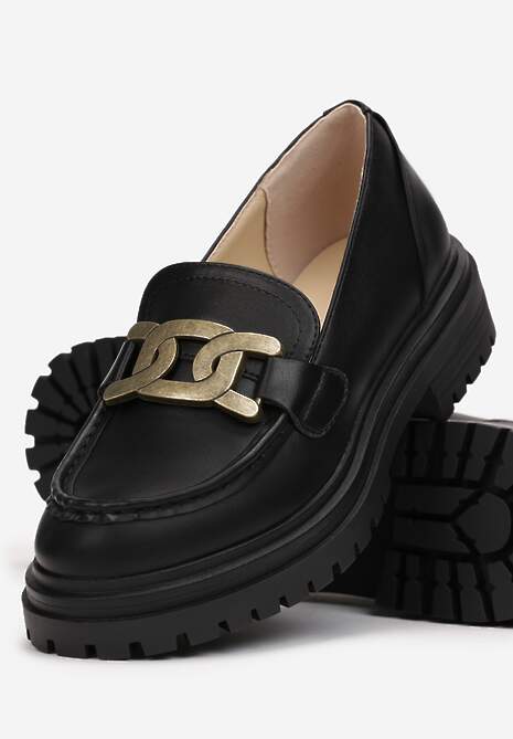 Czarne Mokasyny na Grubej Podeszwie z Metalową Ozdobą Cantia