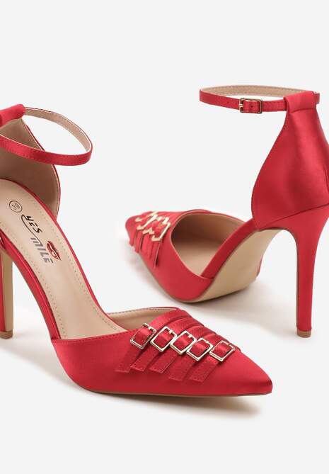 Czerwone Szpilki Satynowe Ozdobione Klamrami Liorlina