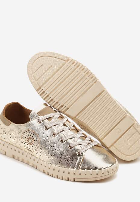 Złote Ażurowe Tenisówki z Ozdobnymi Przeszyciami przy Podeszwie Zarelle
