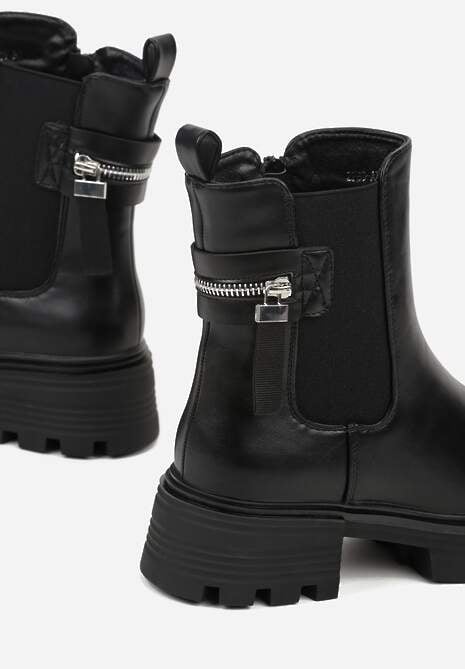 Czarne Botki Typu Sztyblety na Platformie Ozdobione Aplikacją Nemalea