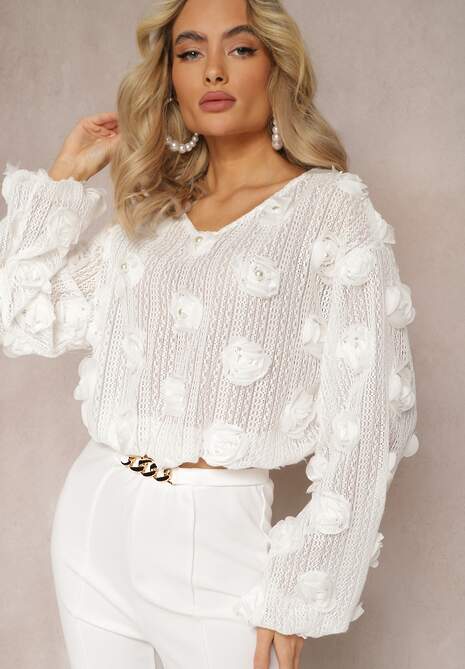 Biała Ażurowa Bluzka w Perły i Ozdobne Kwiaty Panaly