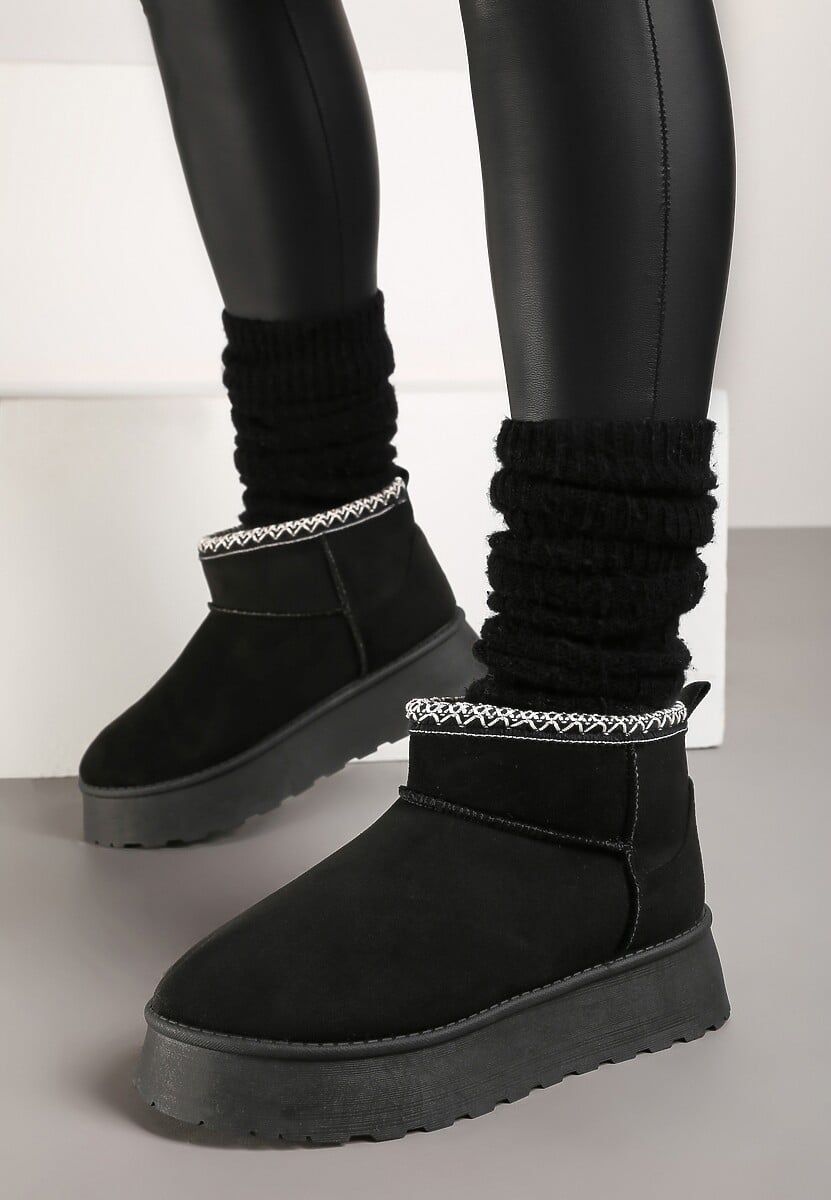 Czarne Śniegowce na Platformie Ozdobione Haftem Deccaria