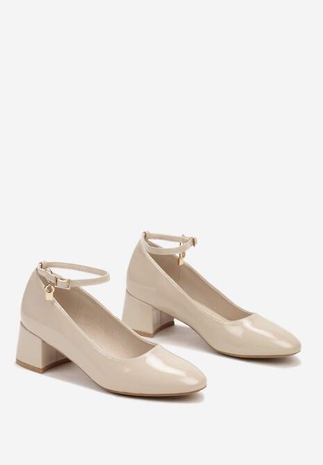 Beżowe Lakierowane Czółenka z Zawieszkami wokół Kostki Acilda