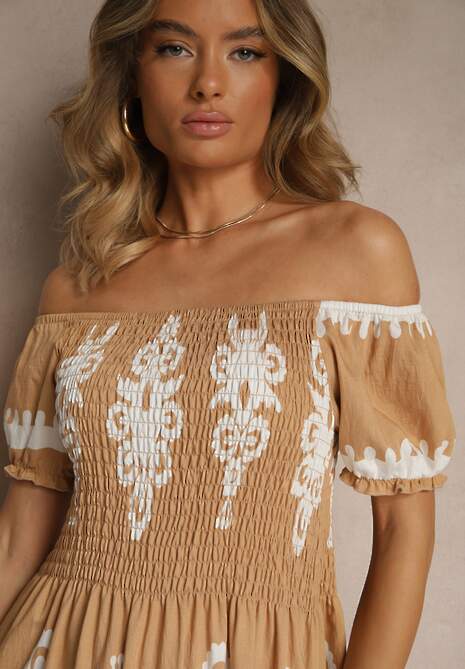 Ciemnobeżowa Sukienka Hiszpanka Ozdobiona Etnicznym Printem Aralette