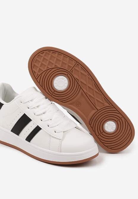 Białe Sneakersy na Niskiej Platformie z Naszywkami Flordexia