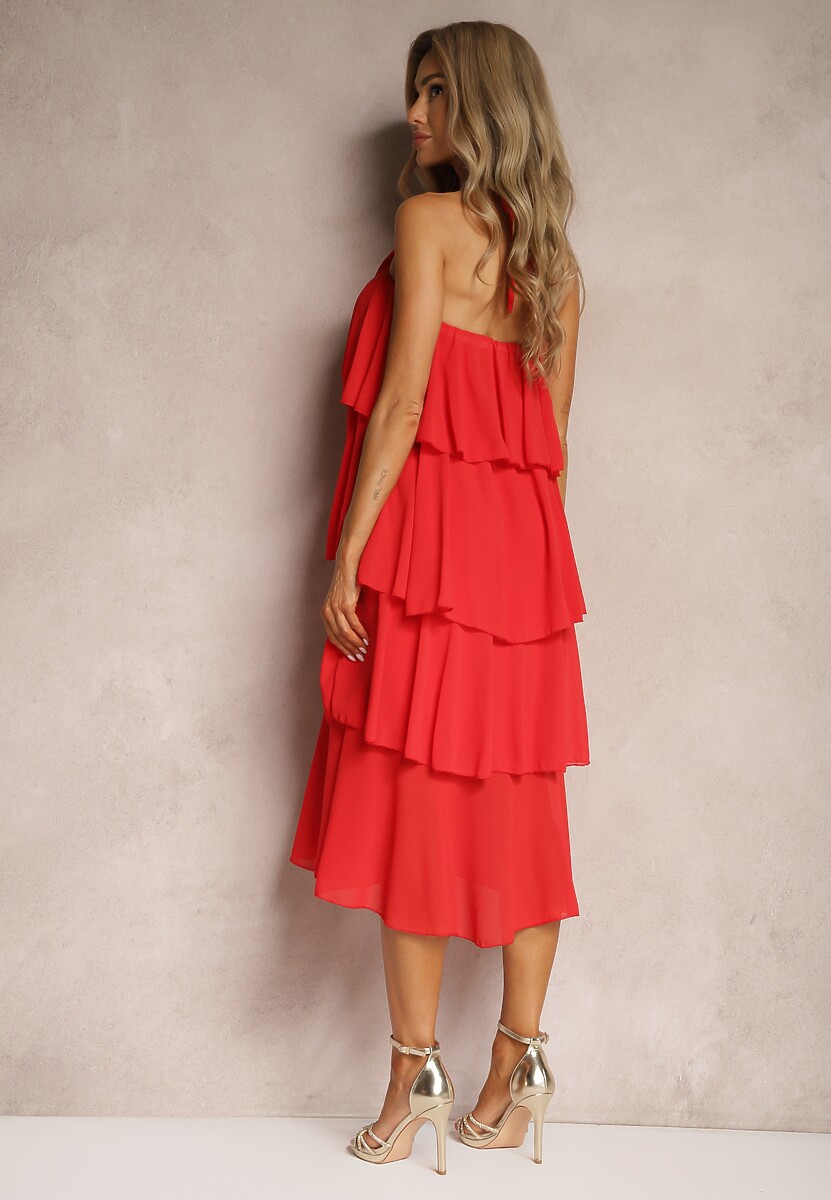 Czerwona Sukienka z Kwiatową Broszką Wykończona Falbanami i Wiązaniem na Szyi Tinashell