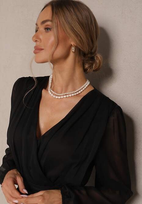 Czarna Sukienka Koktajlowa z Siateczkowymi Rękawami i Drapowaniem Halanissea