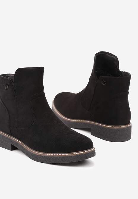 Czarne Botki na Płaskiej Podeszwie z Ozdobnymi Przeszyciami Harirae