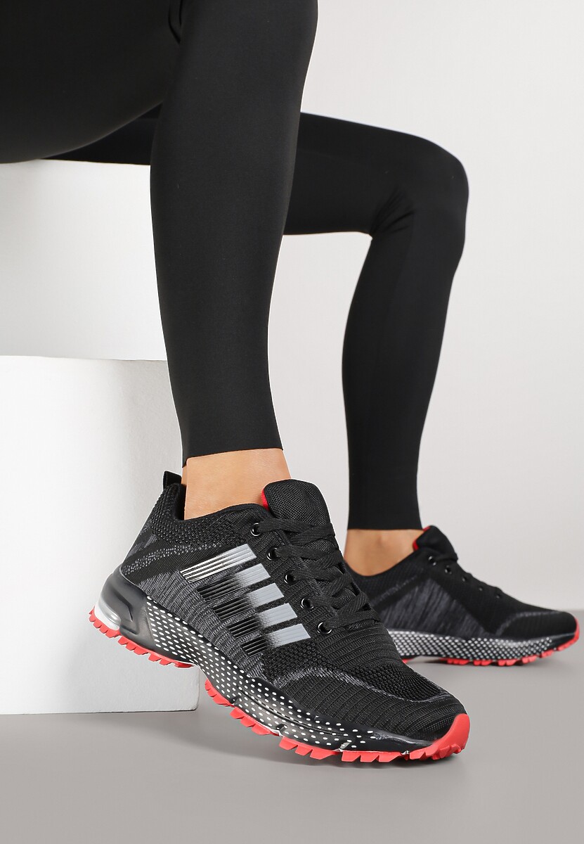 Czarno-Czerwone Sneakersy w Sportowym Stylu Luricca