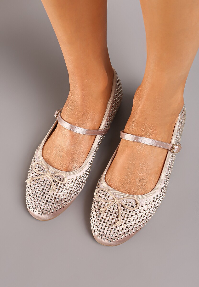 Złote Balerinki z Klamerką i Ażurową Cholewką Morakate