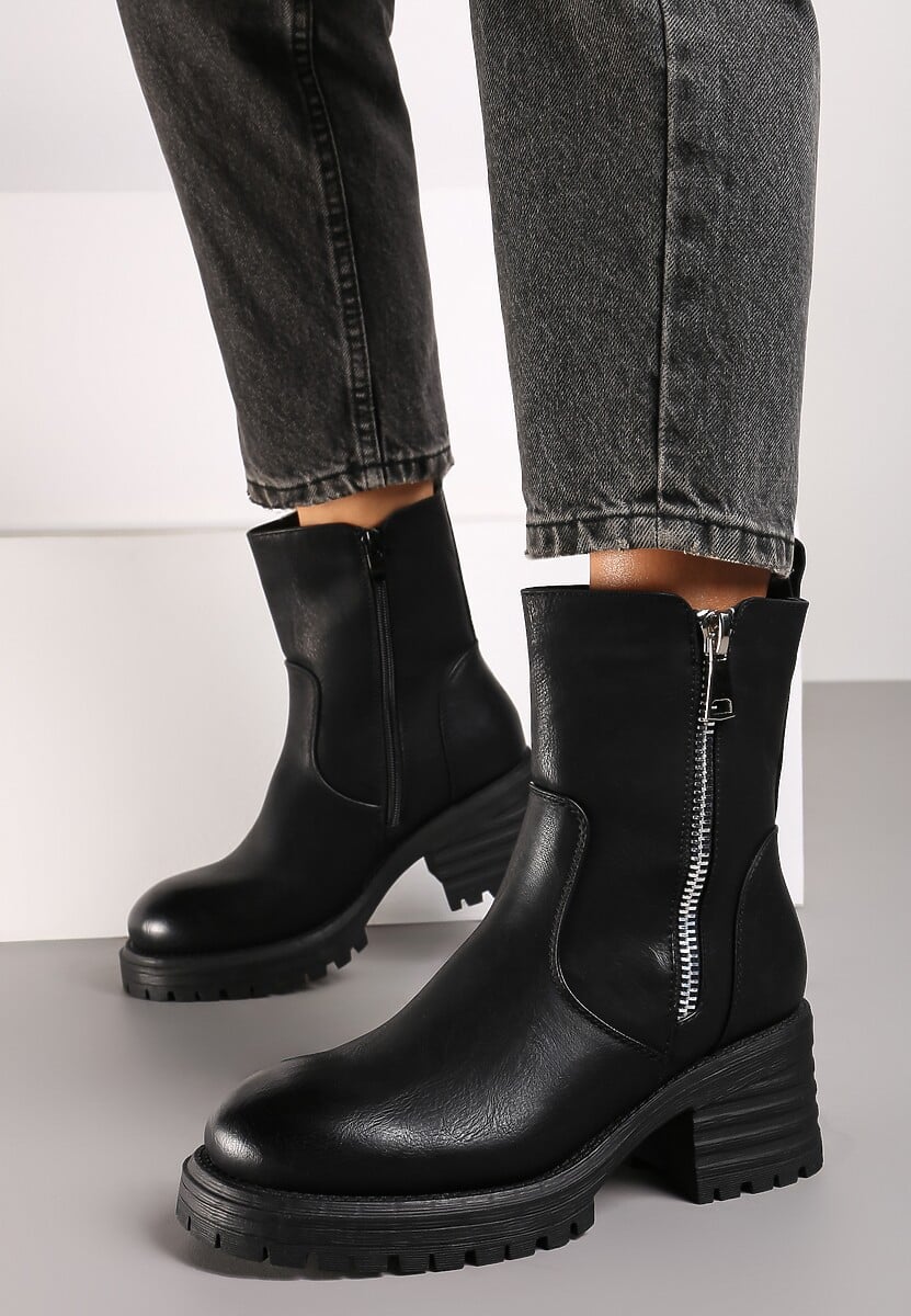 Czarne Botki na Słupku z Imitacją Suwaka Rialitha