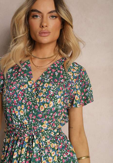 Zielona Sukienka z Wiskozy z Kopertowym Dekoltem Wykończona Gumką w Pasie i Sznurkiem Abrolea