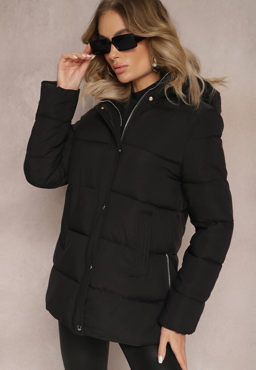 Czarna Pikowana Kurtka z Wsuwanymi Kieszeniami i Nieodpinanym Kapturem Teoga